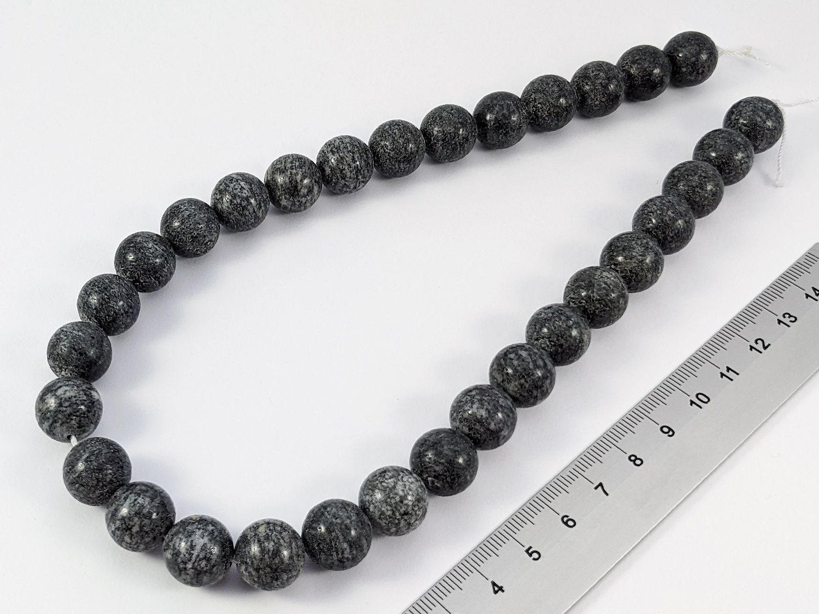 Minerali & Pietre curative: Tessiner Granit Strang 13mm, Stranglänge 40cm – Nuovo e nell'imballaggio originale da Meilen venduto da GypsyCat