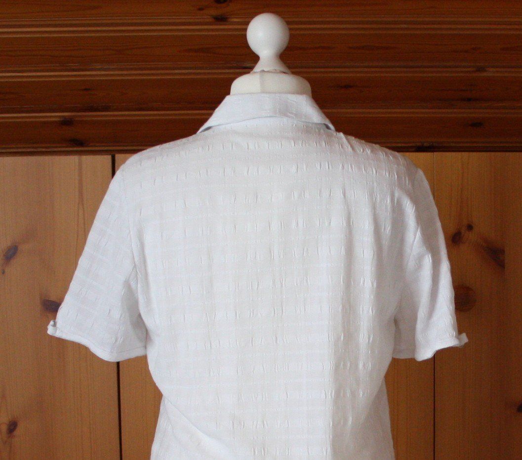 Camicette: Bluse Kurzarm weiss Gr. L – Usato da Flüelen venduto da Diversicum-Curvy 5