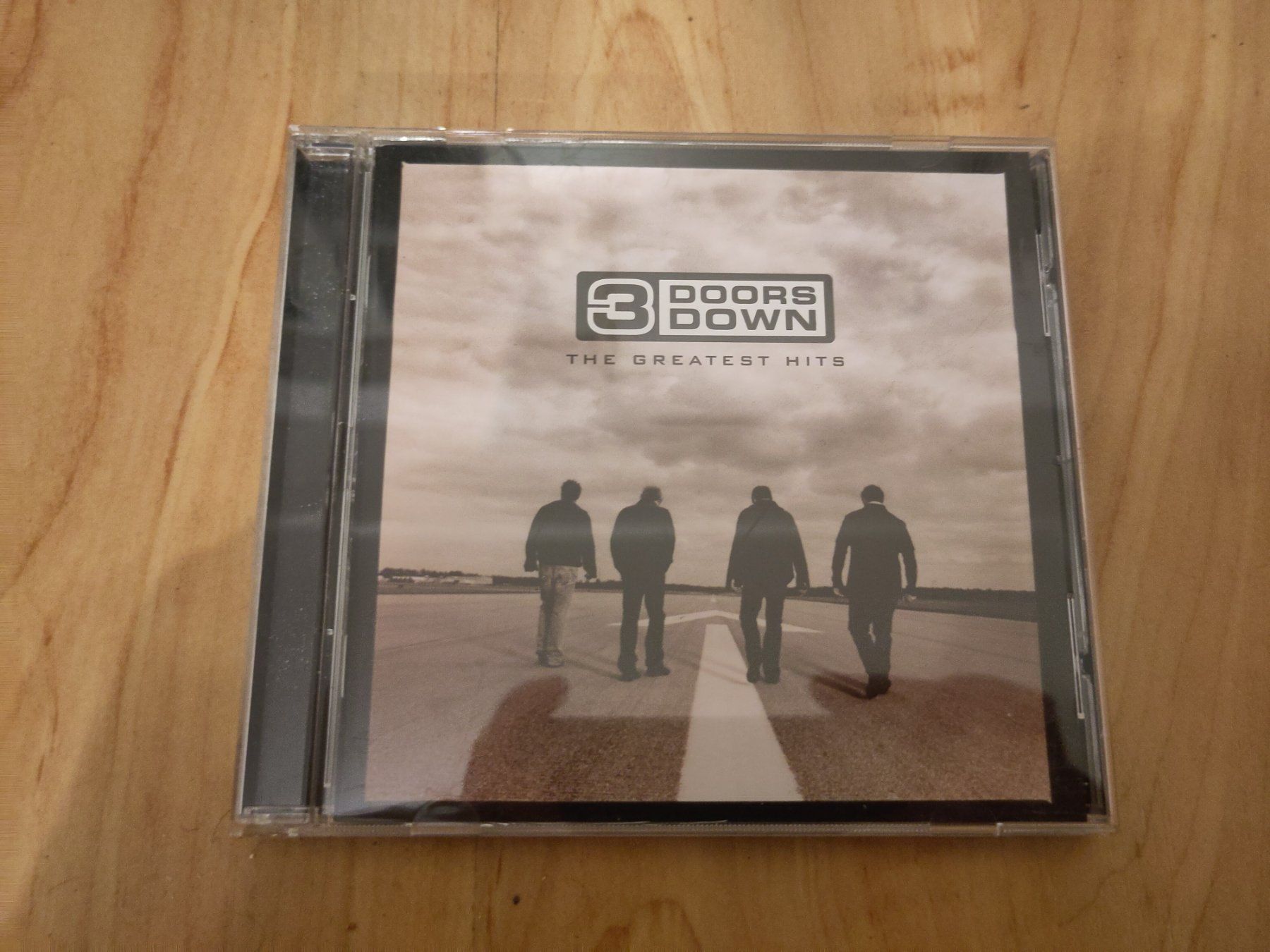 CD & DVD vergini: 3 Doors Down - The greatest Hits CD 2012 – Usato da Kreuzlingen venduto da lenkes_Mediathek