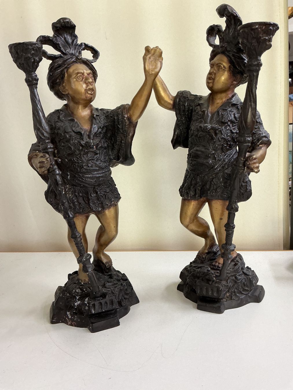 Statuette: 2 antike Figuren – Usato da Bern venduto da vielerart