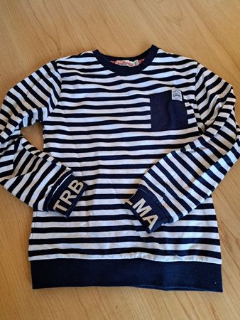 NEU & UNGETRAGEN Pulli mit Streifen Grösse 122