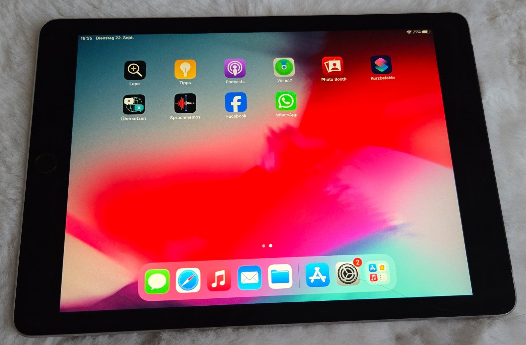 Apple Tablet PC: iPad Air 2 | 128GB inkl. Hülle – Usato da Arni AG venduto da StrohhutG 1