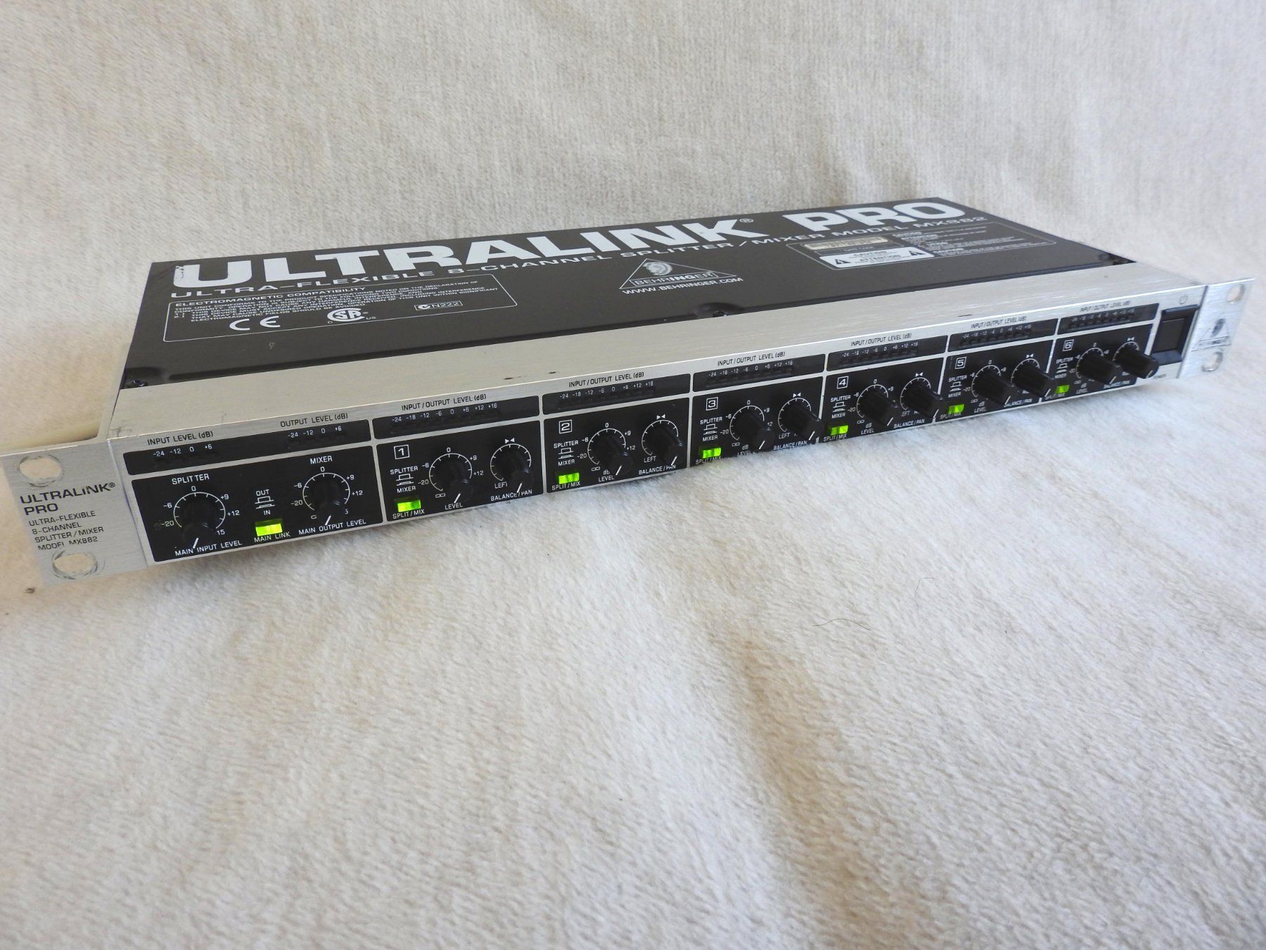 Behringer Mischpulte: Behringer Ultralink Pro MX882 flexible 8-Channel Split – Gebraucht aus Zürich von Malco0