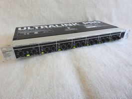 Behringer Ultralink Pro MX882 flexible 8-Channel Split