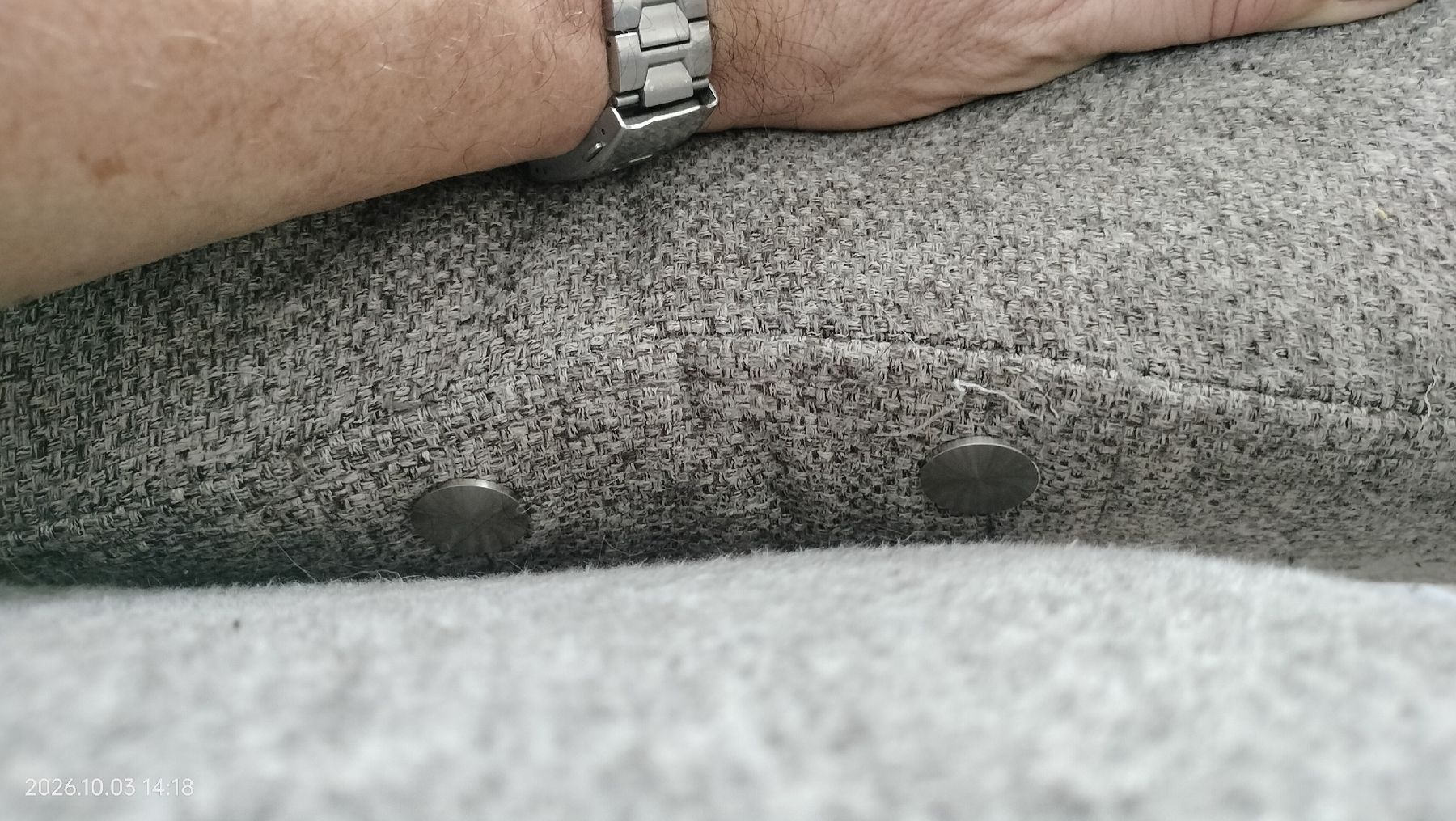 Livique Sofas: canapé  – D'occasion à Blonay par Ricco33 4