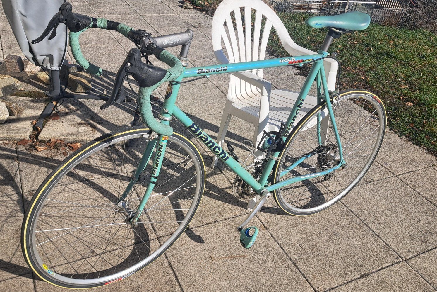 Vélo De Course Rétro Bianchi - Occasion En Bon état, Fonctionnel, Style Vintage