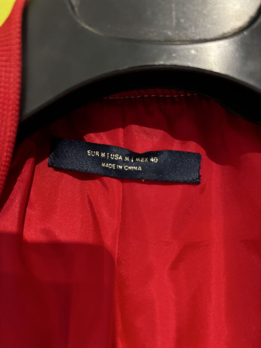 Zara Giacche: Giacca in velluto Zara – Nuovo (secondo la descrizione) da Pregassona venduto da Eddy_Jan 3