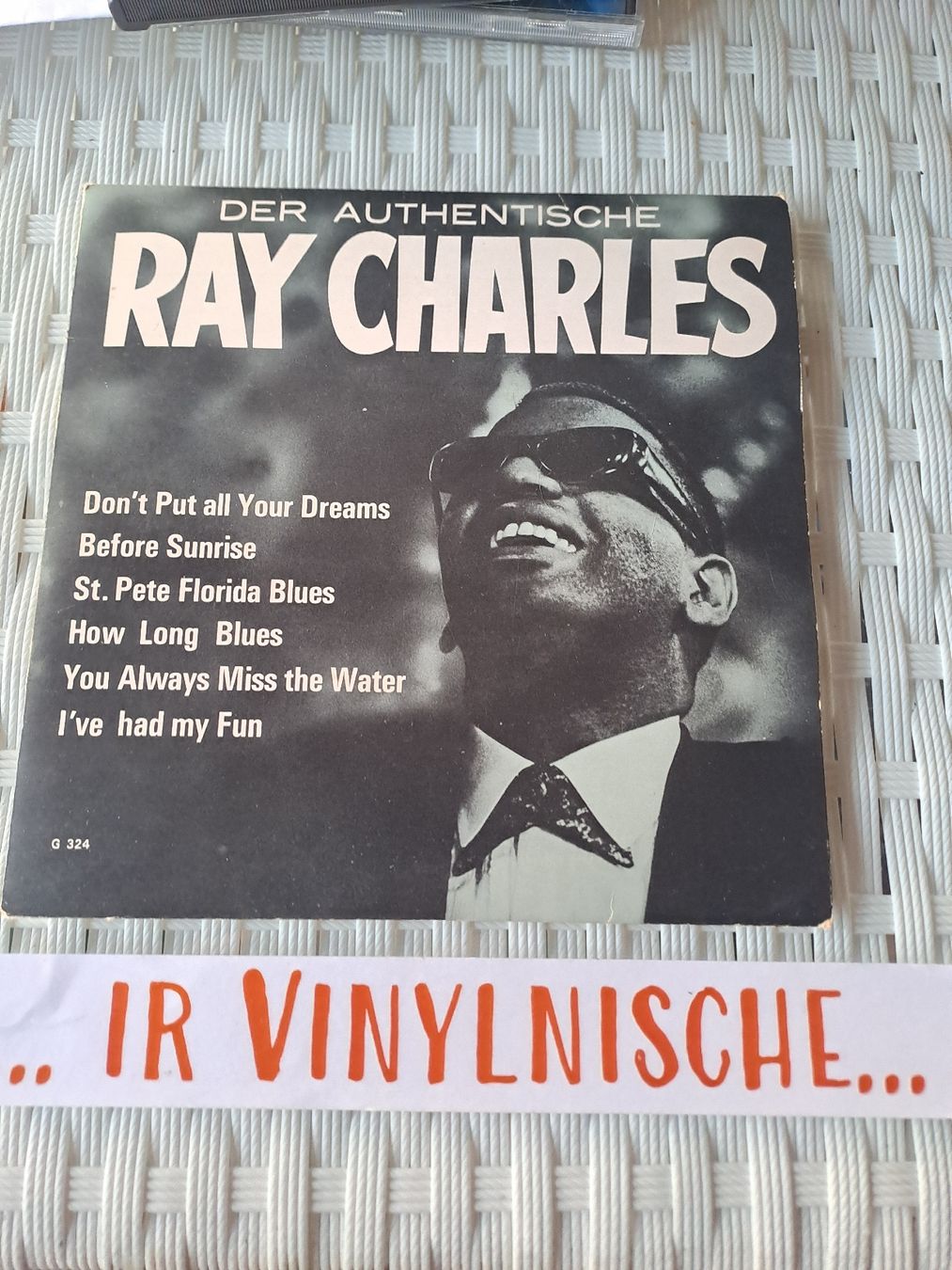 Dischi in vinile: EP-Single  RAY CHARLES "Der Authentische Ray .. ."  Vargal – Usato da Uetendorf venduto da Essiggurken