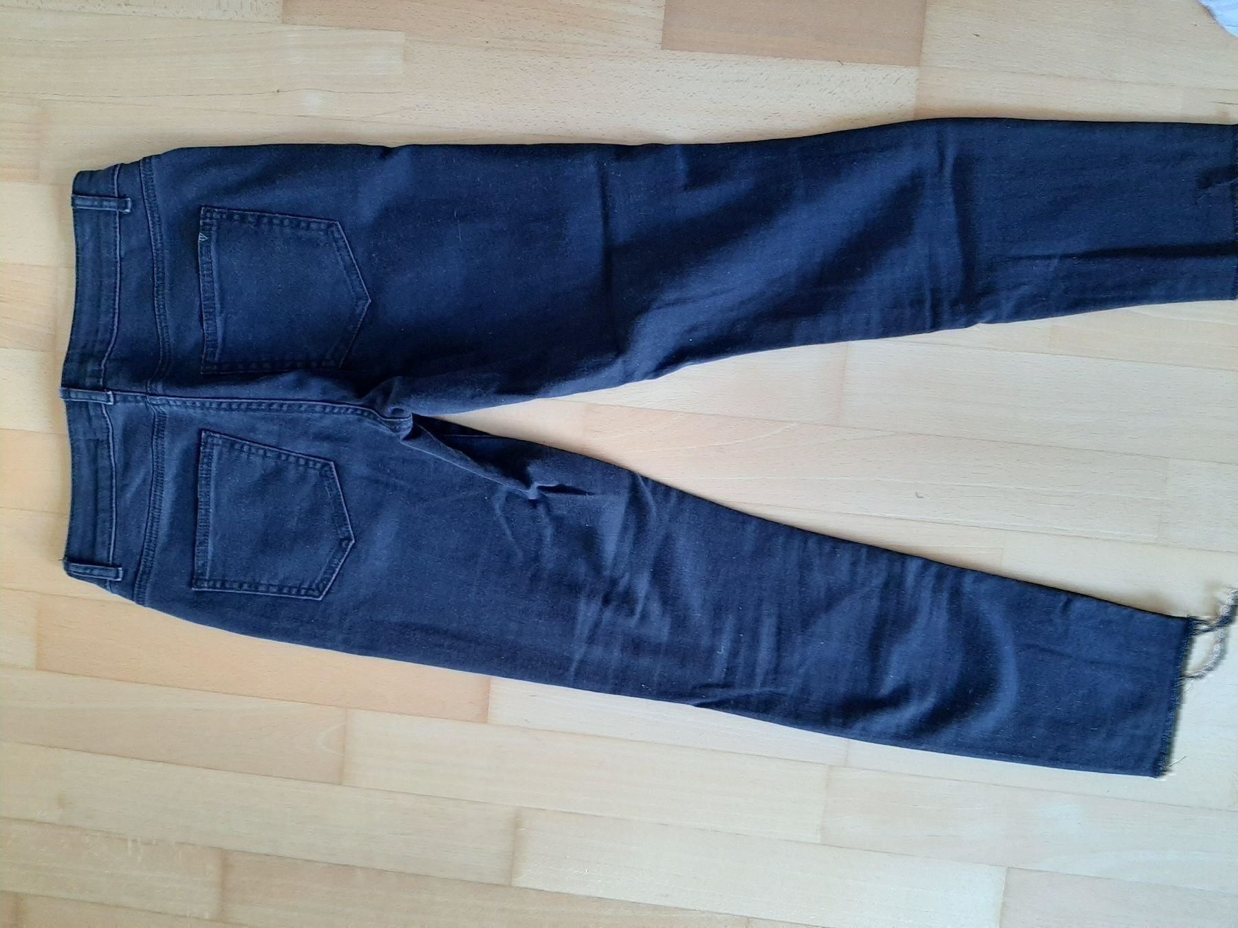 Jeans: Noisy May Jeans mit Rissen – Nuovo (secondo la descrizione) da Marthalen venduto da Jenny.Z 2