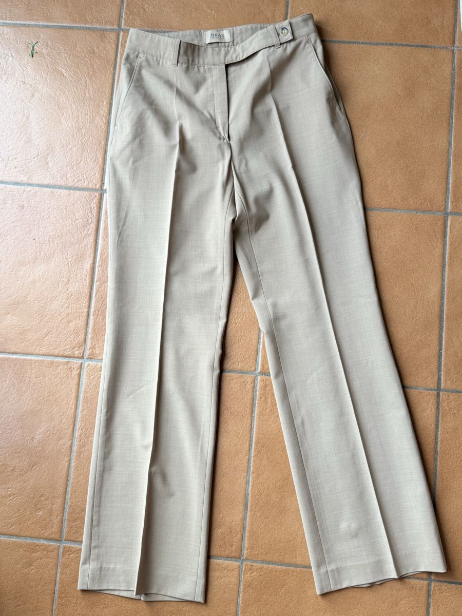 Brax Pantaloni: Pantaloni  BRAX beige Tg. 36 – Nuovo (secondo la descrizione) da Bellinzona venduto da bul_mvy5 1