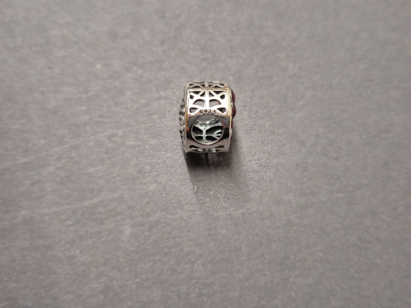 Anhänger: Charm Spidermann +Garantie – Neu (gemäss Beschreibung) aus Rotkreuz von Carbone_Bijou-Shop 2
