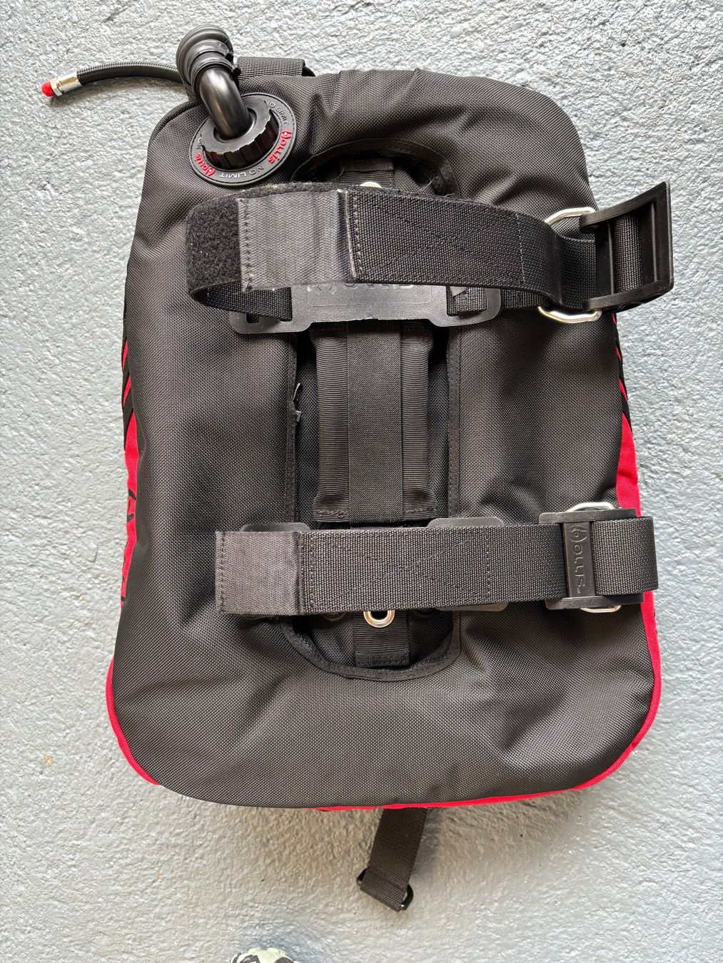 Mute per immersioni: Hollis ST Elite System Wingjacket – Usato da Lengnau AG venduto da retoip