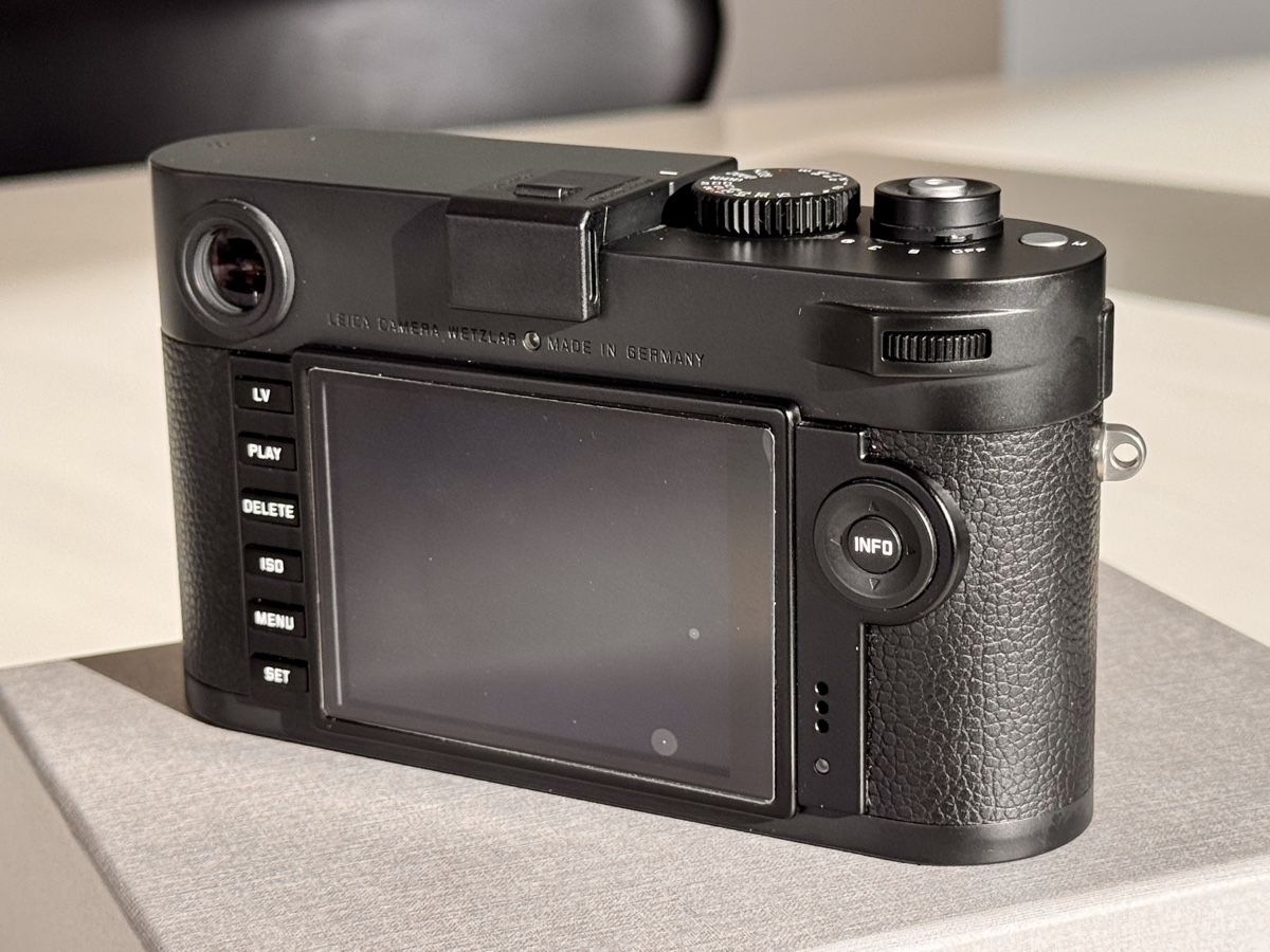Leica Kamera: Leica M Monochrom camera type 246 black excellent condition – Neu (gemäss Beschreibung) aus Zug von mhannesb 1