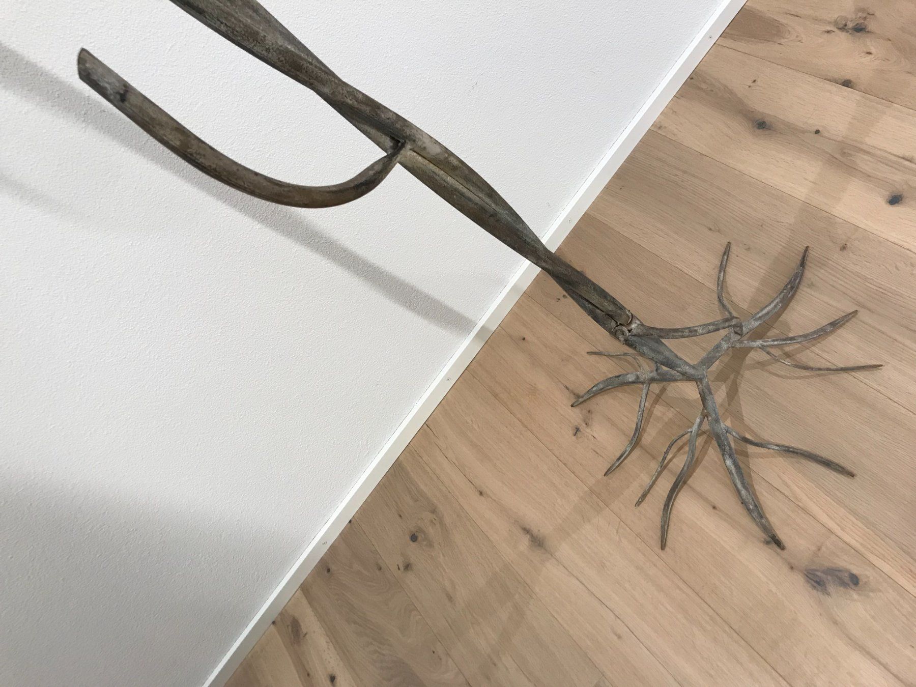 Guardaroba: Deko Baum Design Garderobe – Usato da Gersau venduto da pd-design-and-art 3