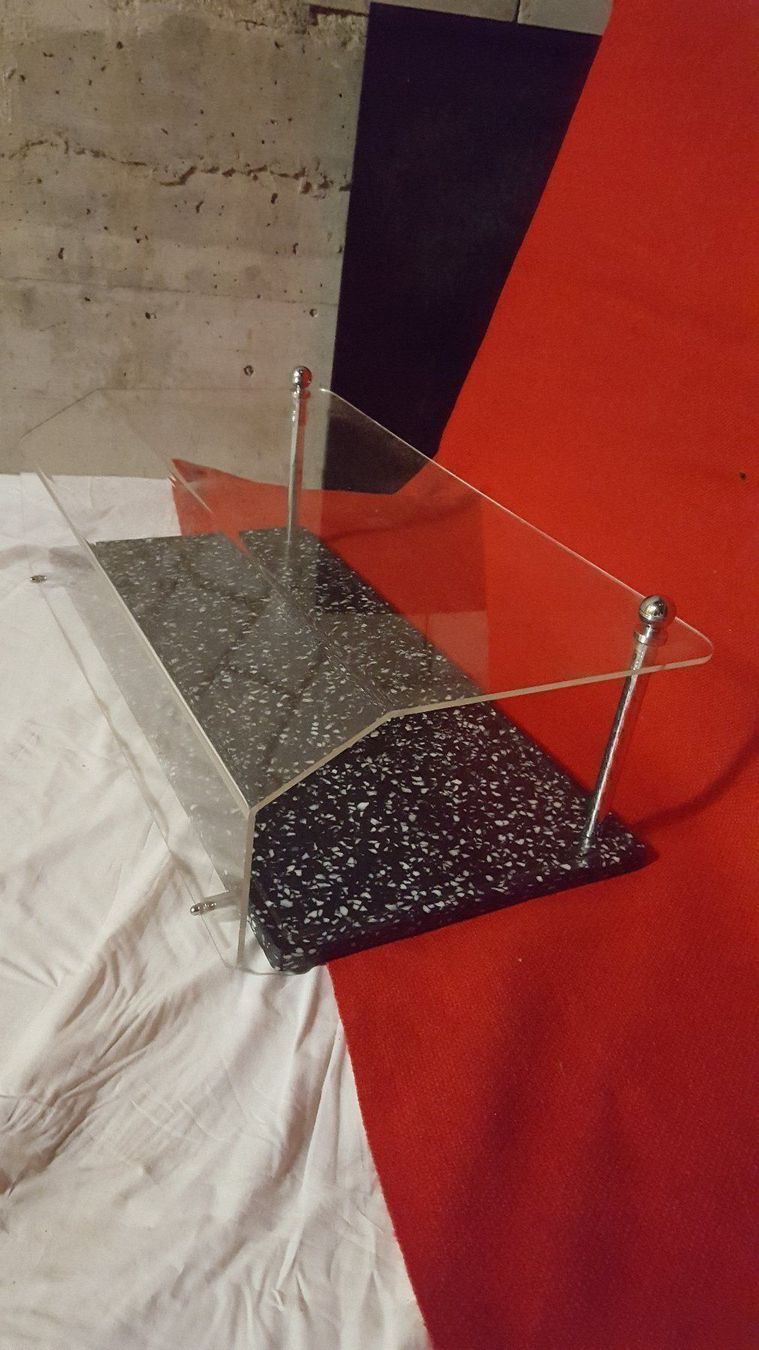 Ladenausstattungen & Messebau: Minitheke Acrylglas einstufig – Neu (gemäss Beschreibung) aus Wallisellen von CONI02