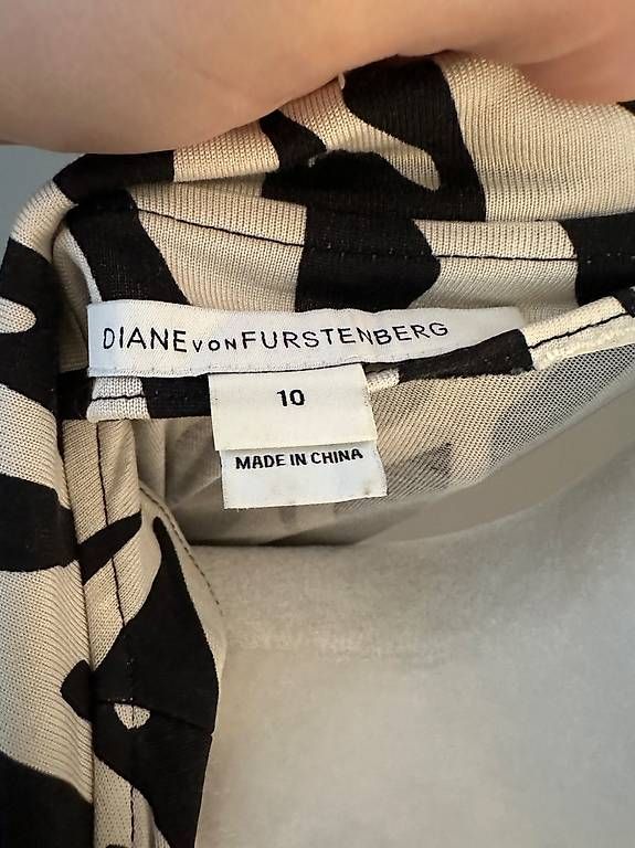 Diane von Furstenberg Vestiti: Wickelkleid DVF - US 10 - ca. Gr. 38 - top – Usato da Basel venduto da Ste_j5qf 2