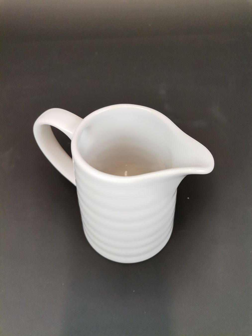 Ikea Caraffe: IKEA weisses Milchkännchen ca. 0.4 l – Usato da Schaffhausen venduto da Restwert_SH 2