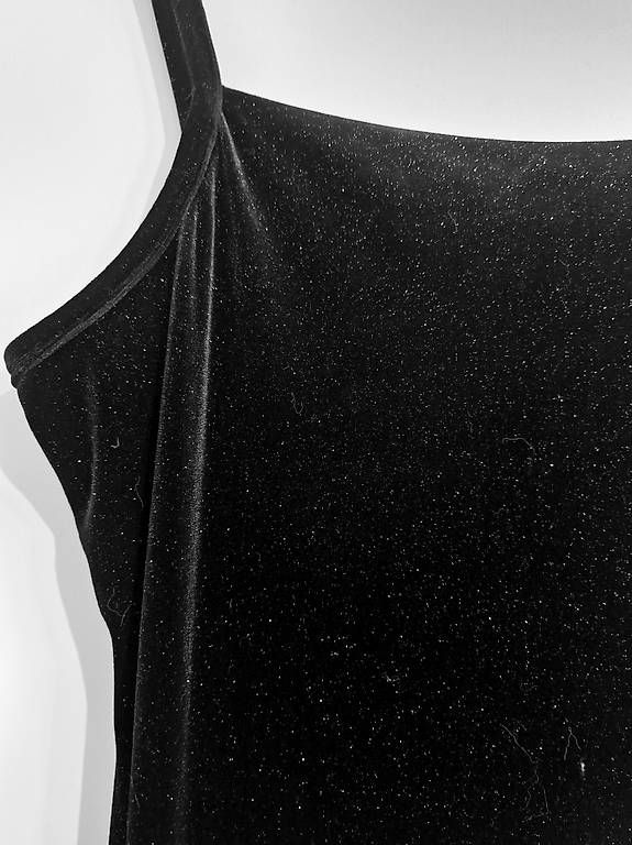 Kleider: Elegantes schwarzes Samt-Abendkleid mit Glitzer – Gebraucht aus Ricken SG von van_b86g 1