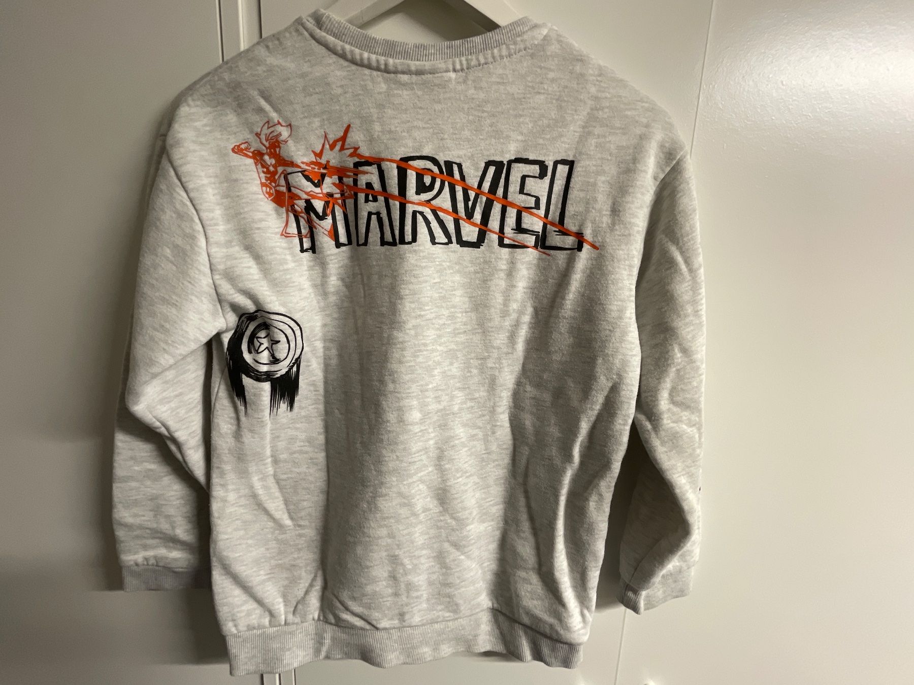 Pulls et sweat-shirts: MARVEL Pullover / Sweatshirt Gr. 152 – D'occasion à Frasnacht par GracyStore 4