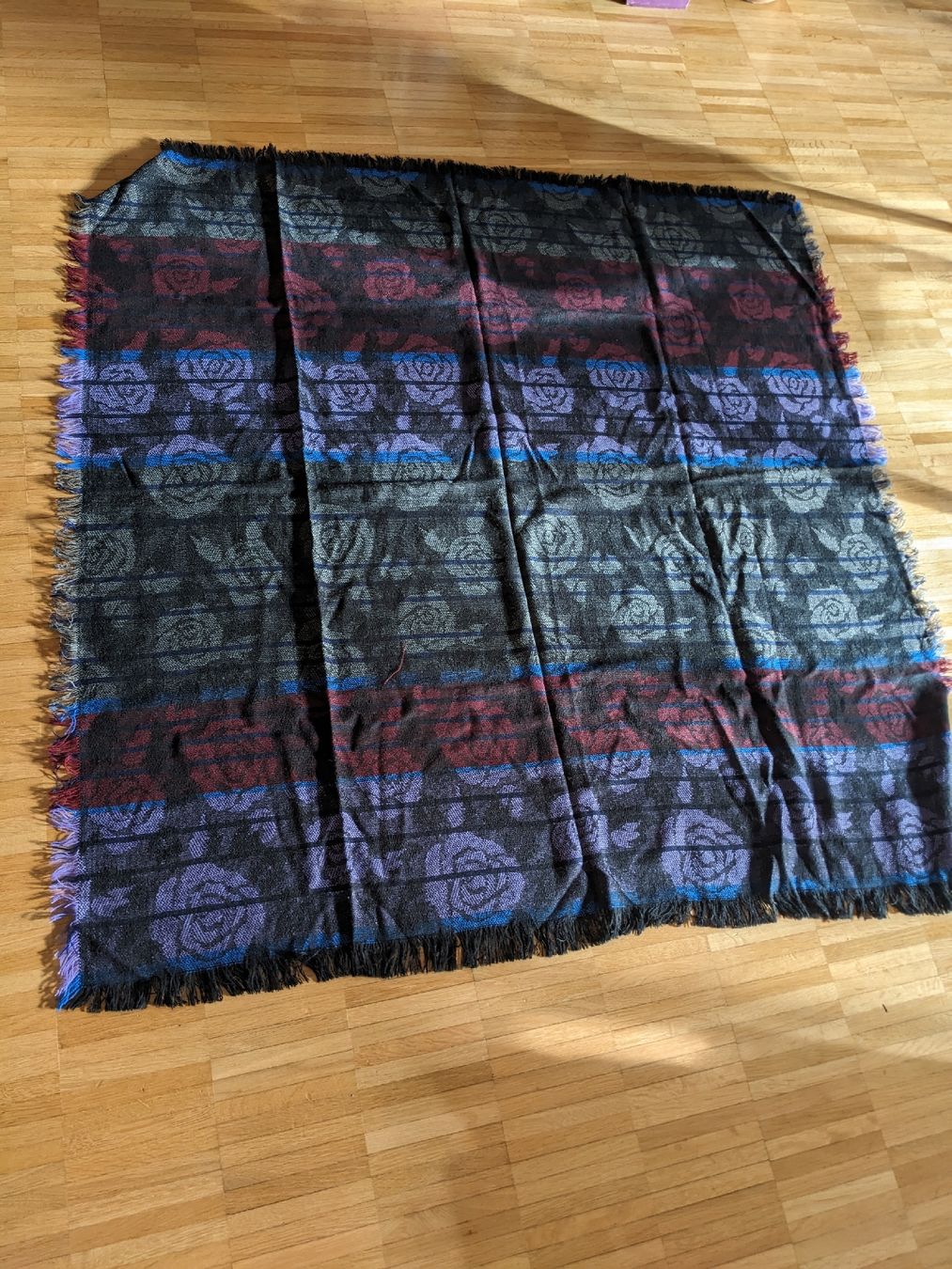 Foulard & Sciarpe: Herbstlicher Schal mit Fransen – Usato da Basel venduto da labaffe01 5