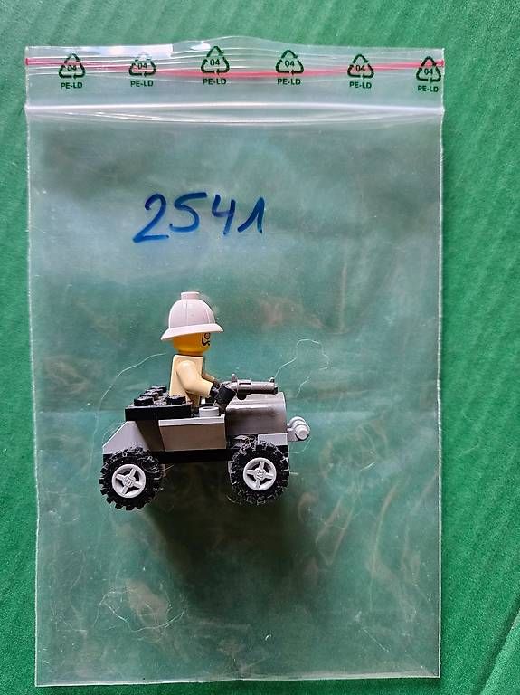 Lego Kit di costruzioni: 2541 LEGO Egypt Adventurers Car – Usato da Ettingen venduto da jac_6ttp