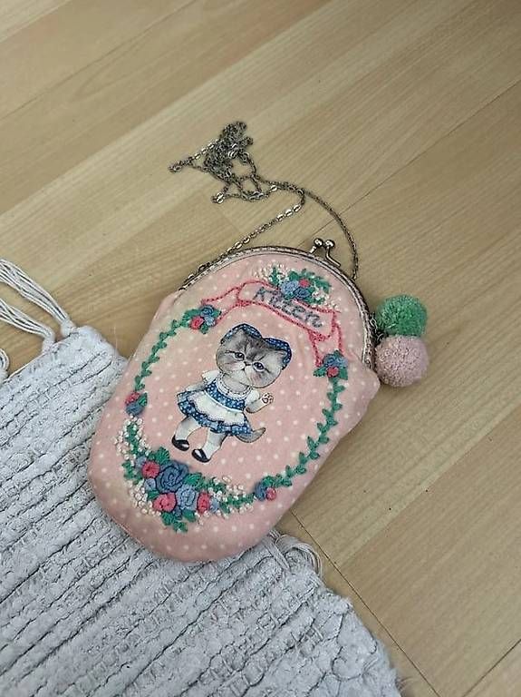 Taschen für Damen: Mini-Tasche – Gebraucht aus Bütschwil von Mariia_Ch221