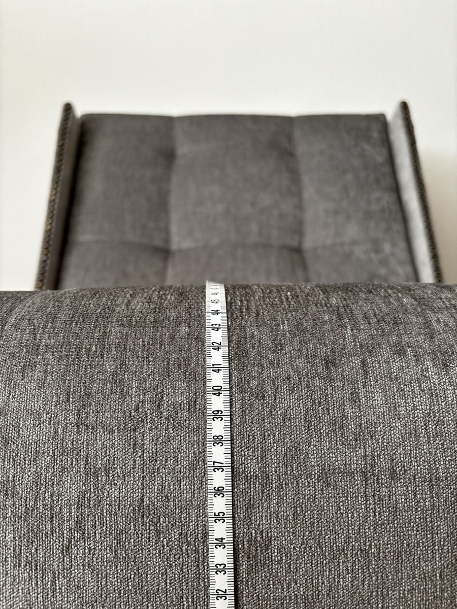 Fauteuils: Stylish Grey Troja Chair - Comfortable & Modern Design! – Neuf (Voir description) à Zürich par Jan_michael 7