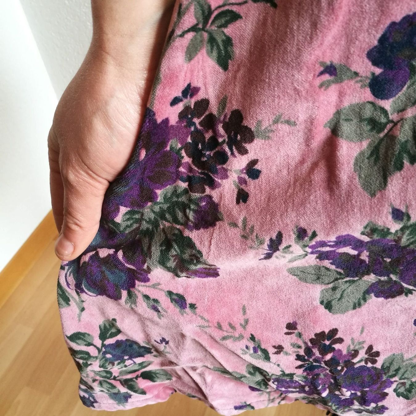 Nile Vestiti: Nile Robe en velours/Samtkleid von Nile – Usato da Martigny venduto da Lea_lucci 4
