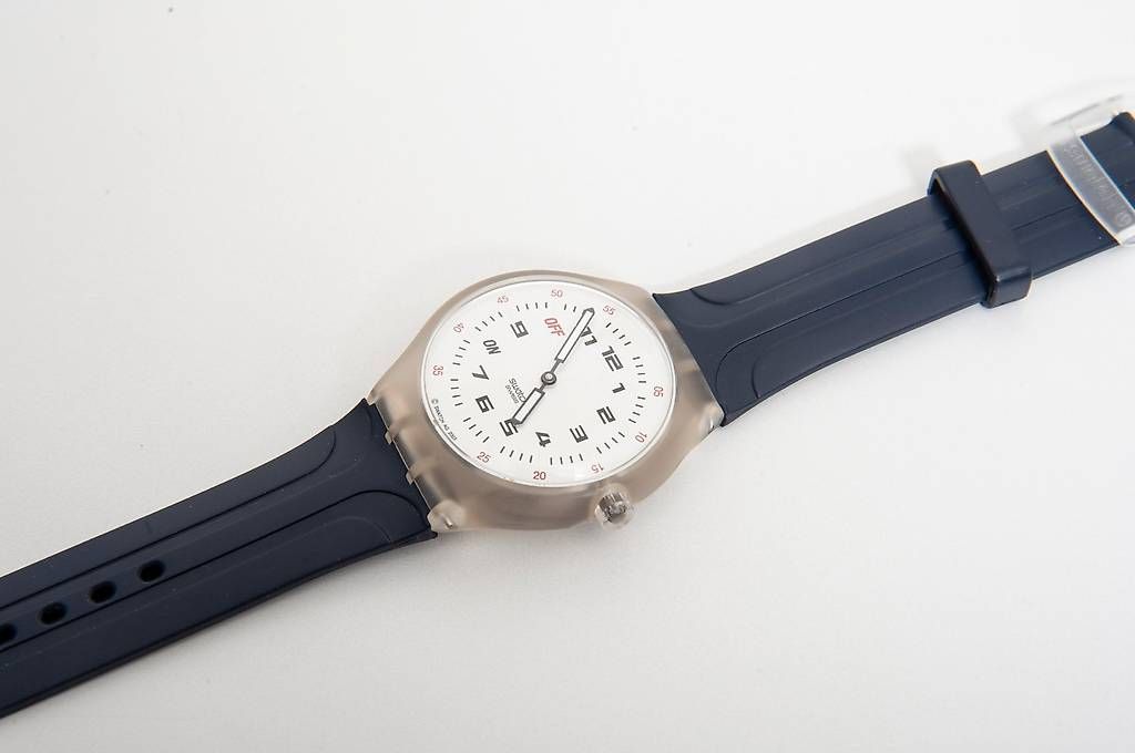 Swatch Orologi: Swatch SNOOZE ME UP - Touch Alarm STAK100 – Usato da Lausanne venduto da Phlox02 1