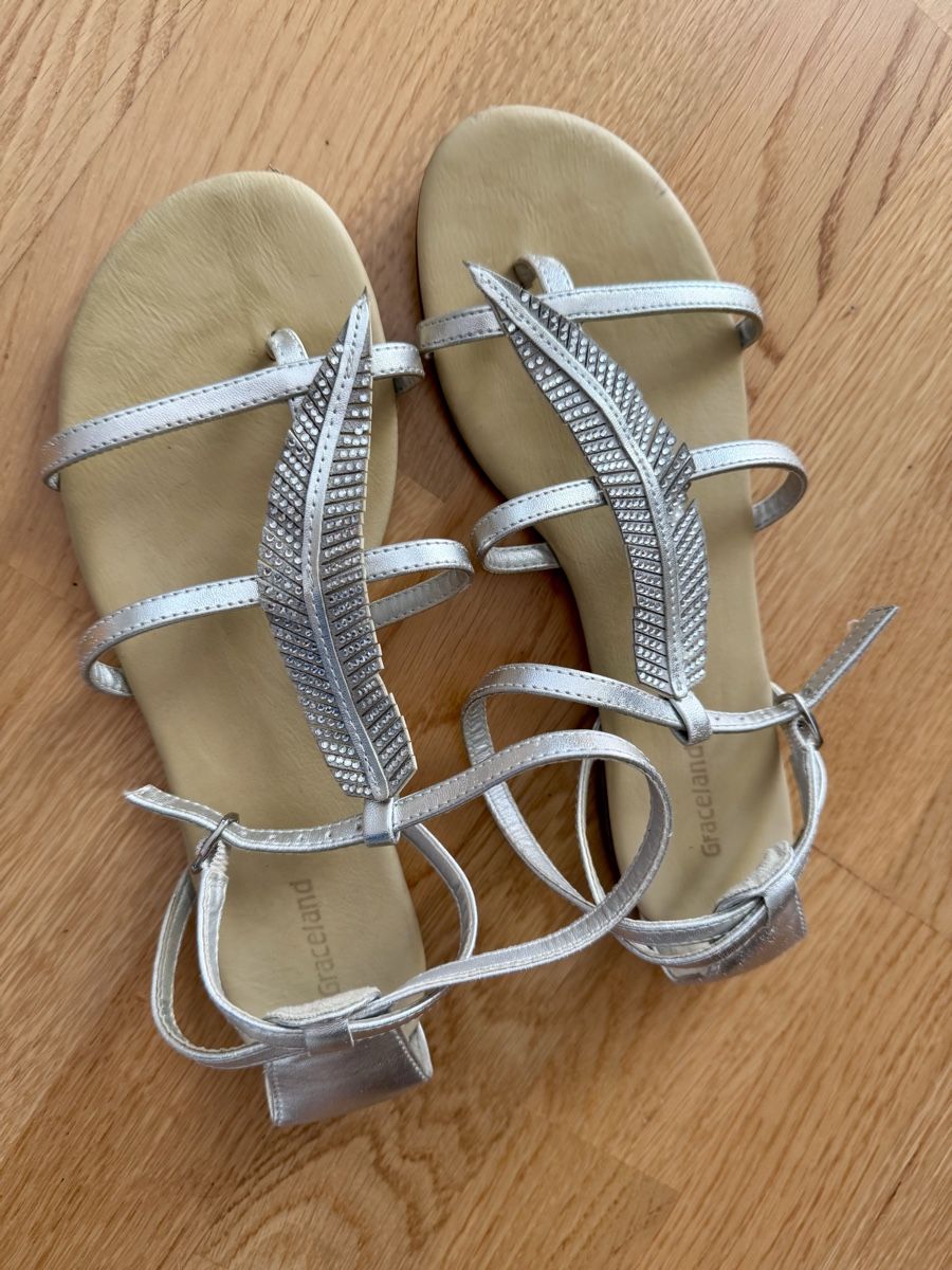 Graceland Scarpe da donna: Graceland Sandalen Silber – Usato da Zollikofen venduto da AureusManus
