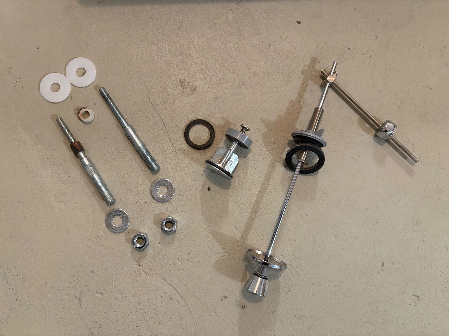 Lavabi & lavandini: Lavabo Keramik Laufen weiss – Usato da Dietikon venduto da Teletubbi 5