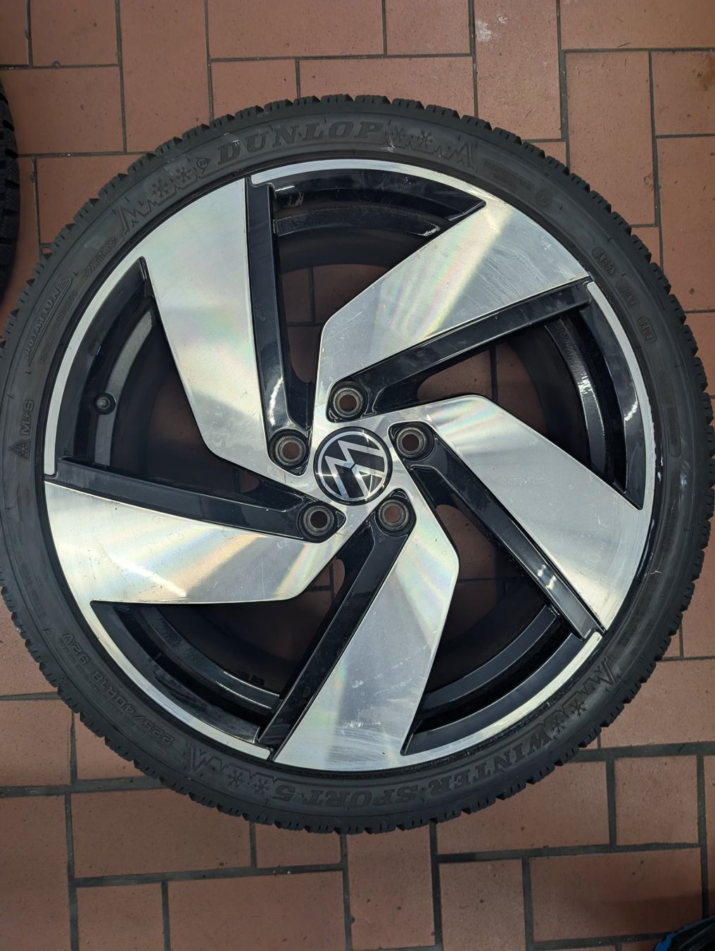 Volkswagen Pneumatici & Ruote complete: 4 Winterräder zu VW Golf VIII – Usato da Trimstein venduto da ef79 1