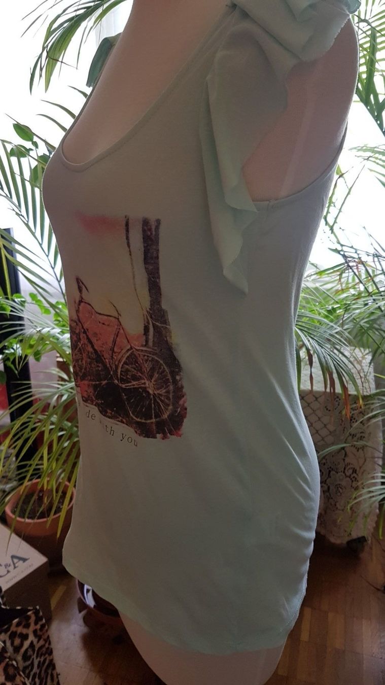 Zebra Top: Mintfarbenes Baumwolltop mit Print – Usato da Oberengstringen venduto da Asteroid56 2