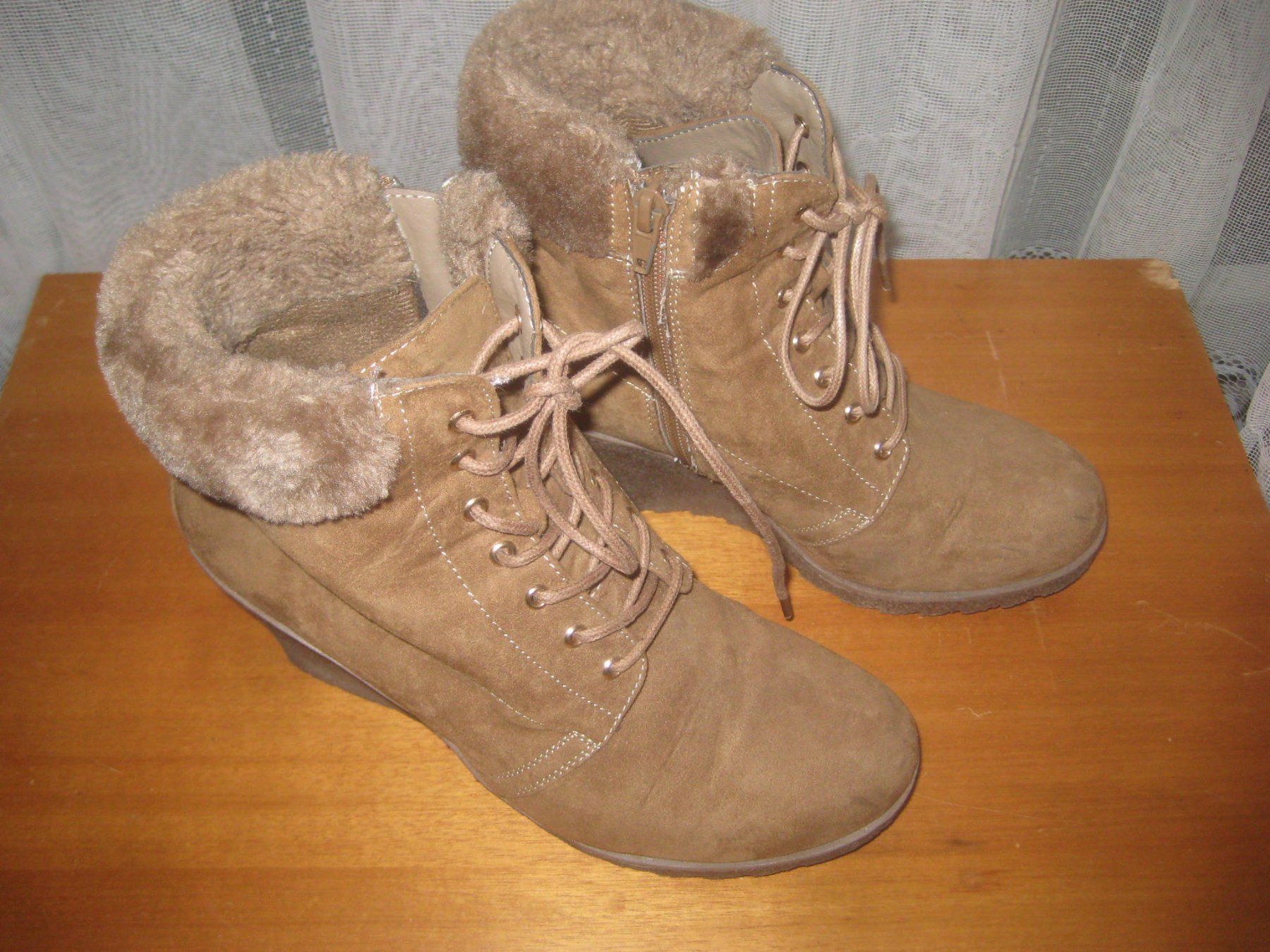 Scarpe da donna: DAMEN  STIEFELETTEN – Usato da Uster venduto da flocke1