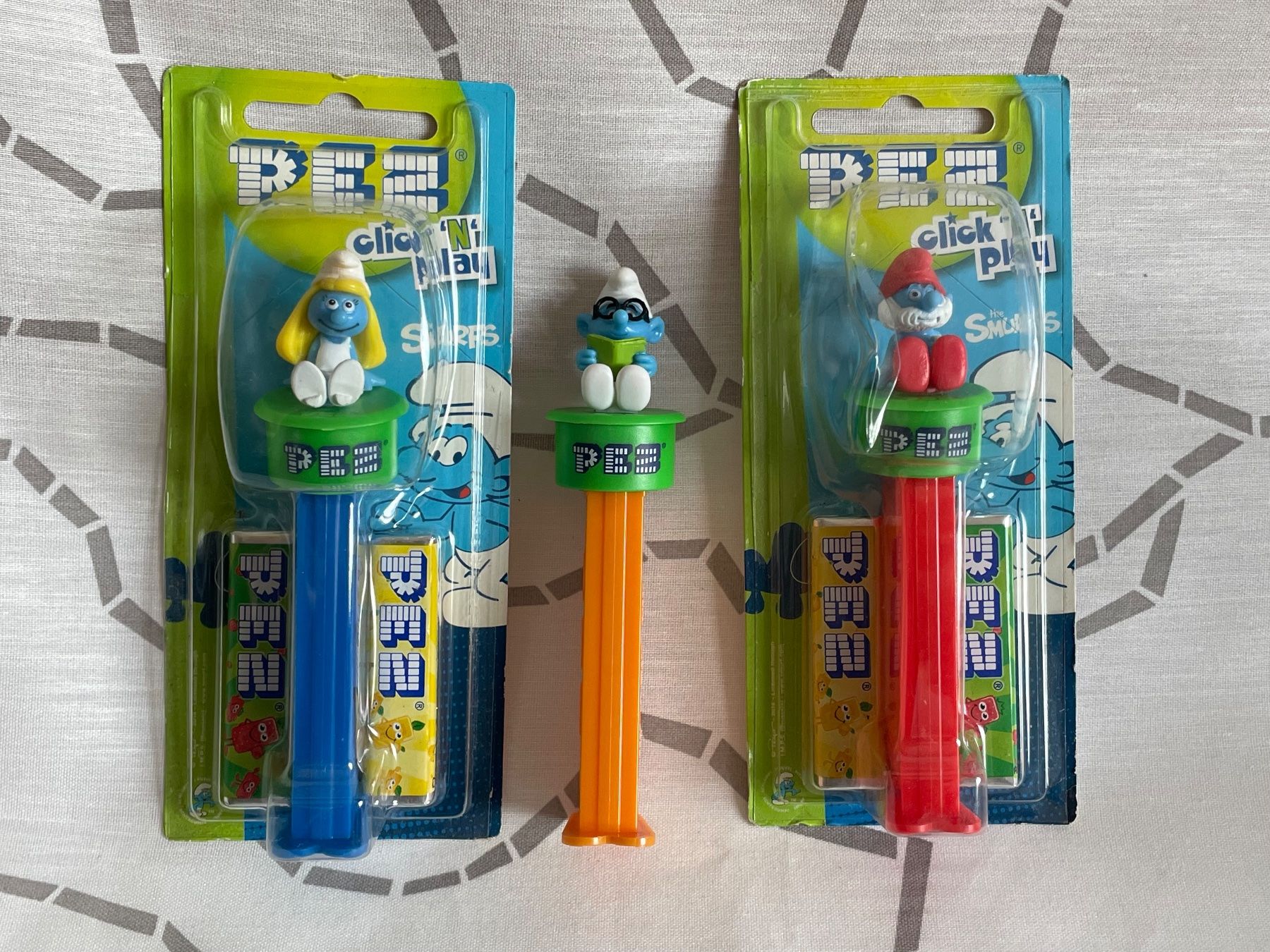 Pez Statuette: 3 PEZ Schlümpfe – Nuovo e nell'imballaggio originale da Rafz venduto da stg101