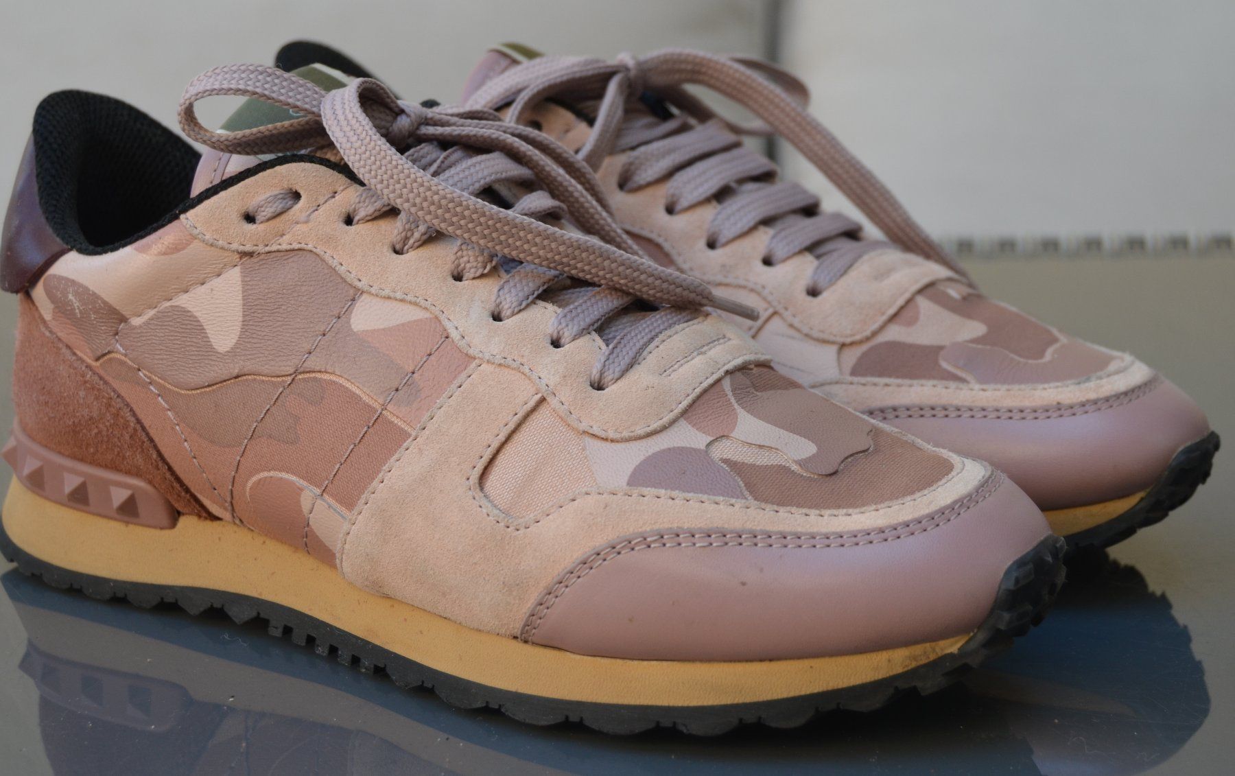 Valentino Scarpe da donna: Sneakers Valentino Rockstud. 38 – Usato da Collonges venduto da Auganien 2
