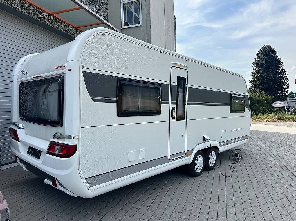 Hobby Veicoli da campeggio: Hobby Prestige 620 CL – Usato da Cadenazzo venduto da CaravanService 1