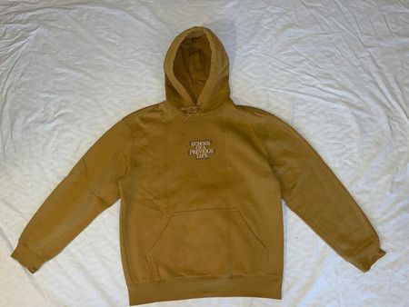 Sweat-shirt jaune moutarde avec imprimés