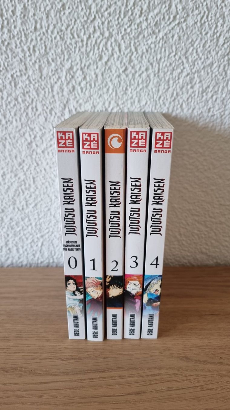 Fumetti: Jujutsu Kaisen Band 0-4 – Usato da St. Gallen venduto da jacky.k