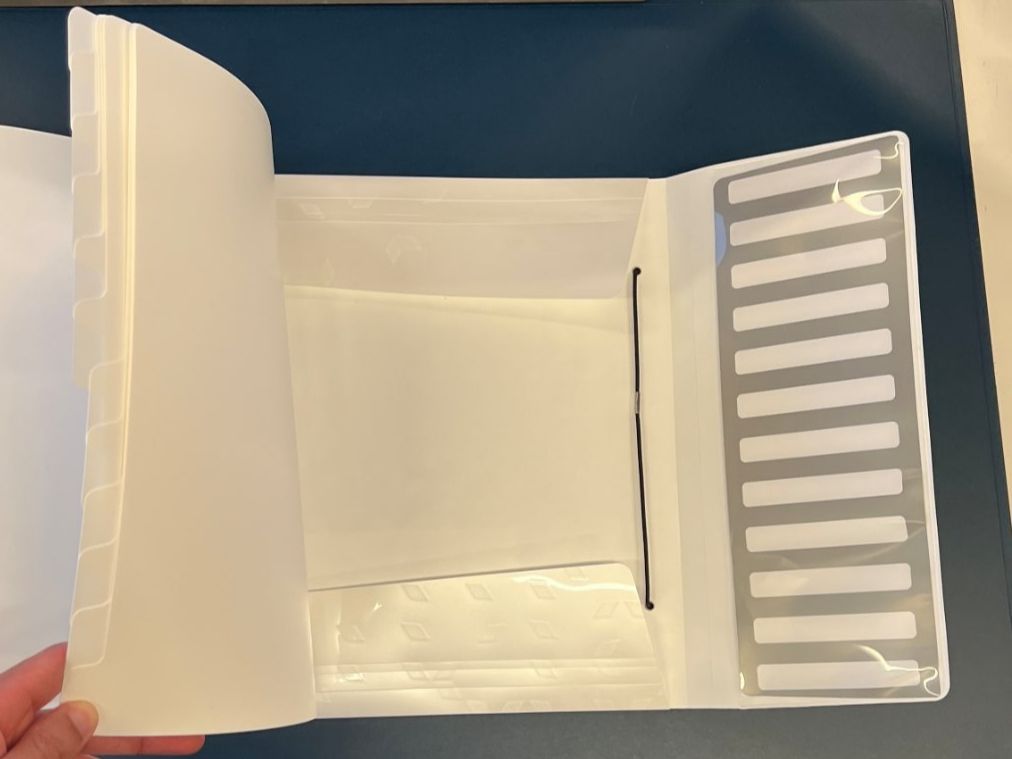 Classeurs: Leitz Ordnungsmappe A4 weiss – Neuf avec emballage d'origine à Luzern par IG.Arbeit 2