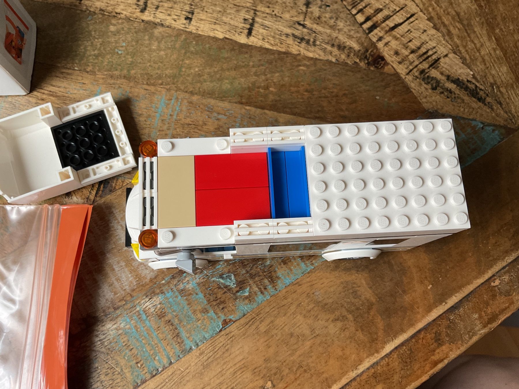 Lego Giocattoli: LEGO City 60283 Ferien-Wohnmobile – Usato da Bachenbülach venduto da Sybeco 5