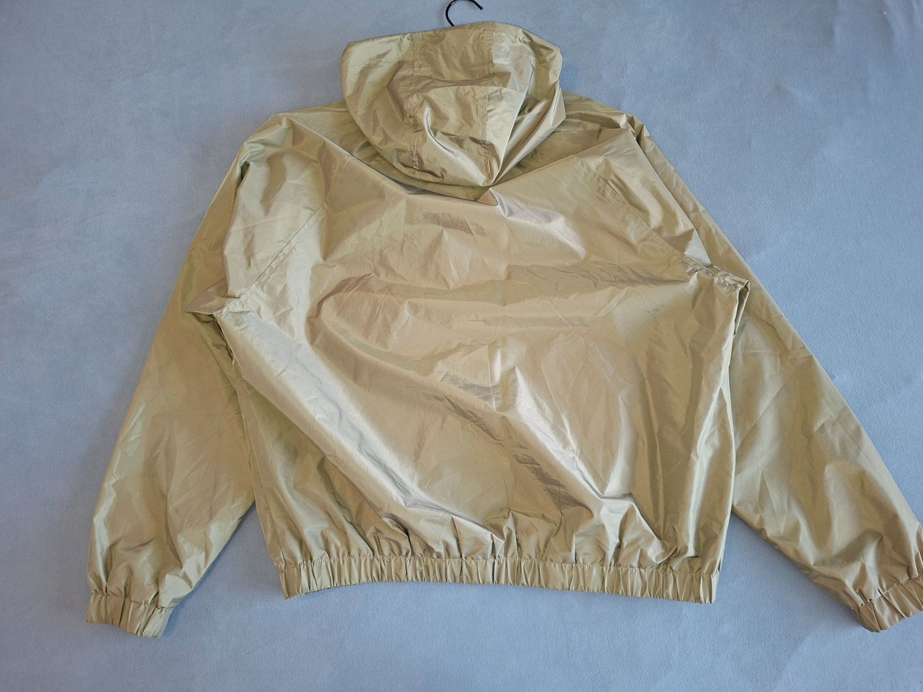 H&M Jacken: Streetwear Übergangsjacke in oliv in S – Gebraucht aus Volketswil von tim_5d6b 1