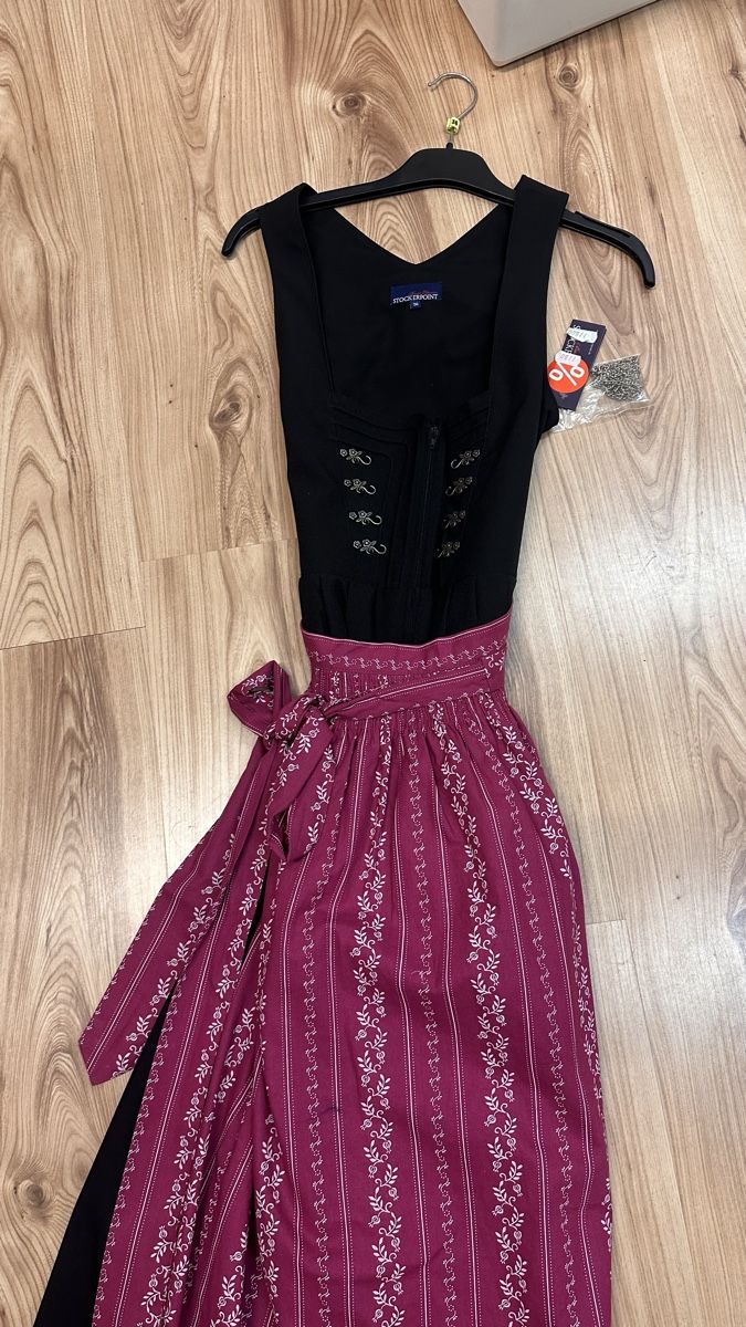 Costumi: Dirndl Gr. 36 NEU – Nuovo e nell'imballaggio originale da Künten venduto da Aswang