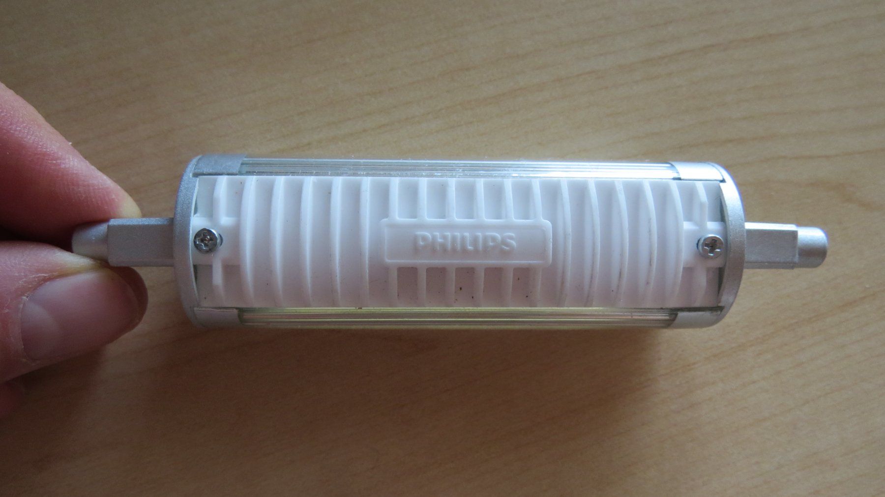Philips Lampade: Philips LED R7s 118 mm 4000 K – Usato da Glattbrugg venduto da Radio98 1