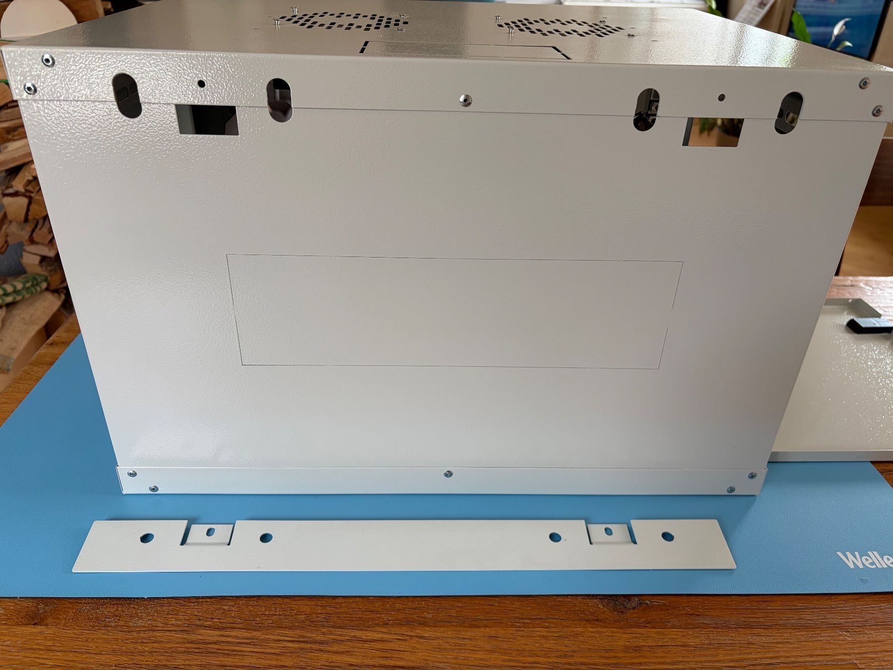 Racks & Ständer: Digitus 7HE Dynamic Basic Serverschrank – Gebraucht aus Zürich von lfranck 4