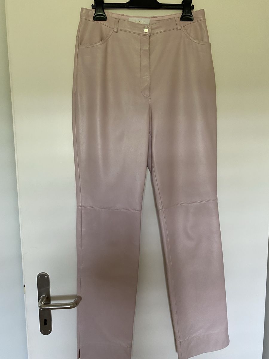 Escada Pantaloni: Escada Nappaleder Hose 38 – Usato da Gümligen venduto da zeusone1