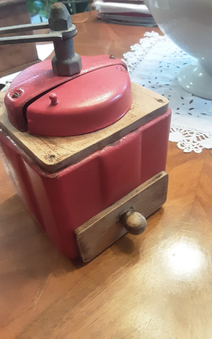 Elettrodomestici da cucina: antik Kaffeemühle  – Usato da Ambrì venduto da Maerz87 2