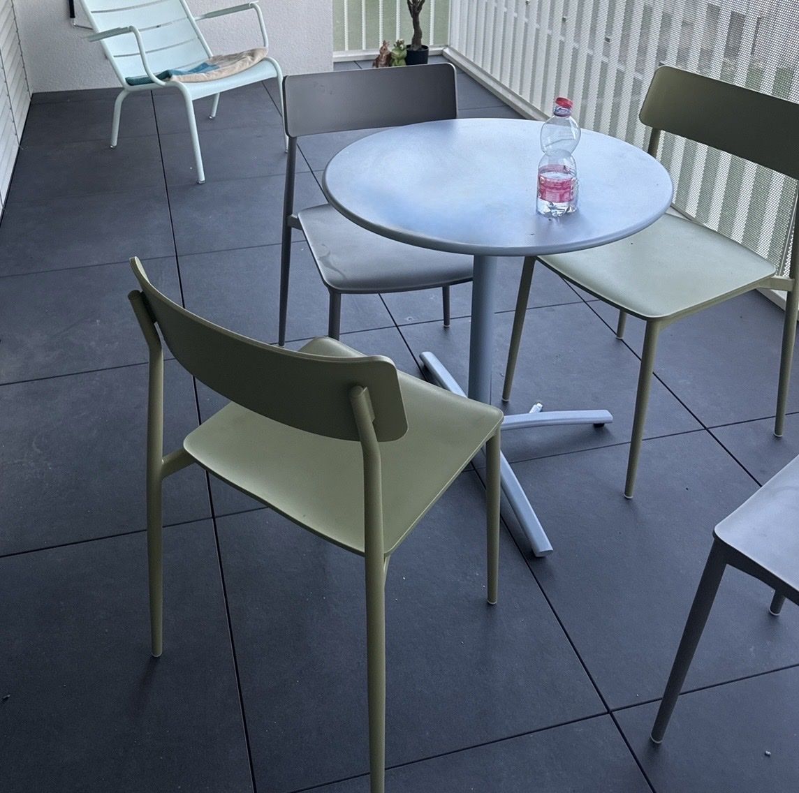 Set di tavolo e panche: Gartentisch mit Stühlen, Set, gutem Zustand – Usato da Zürich venduto da ari_n5ns