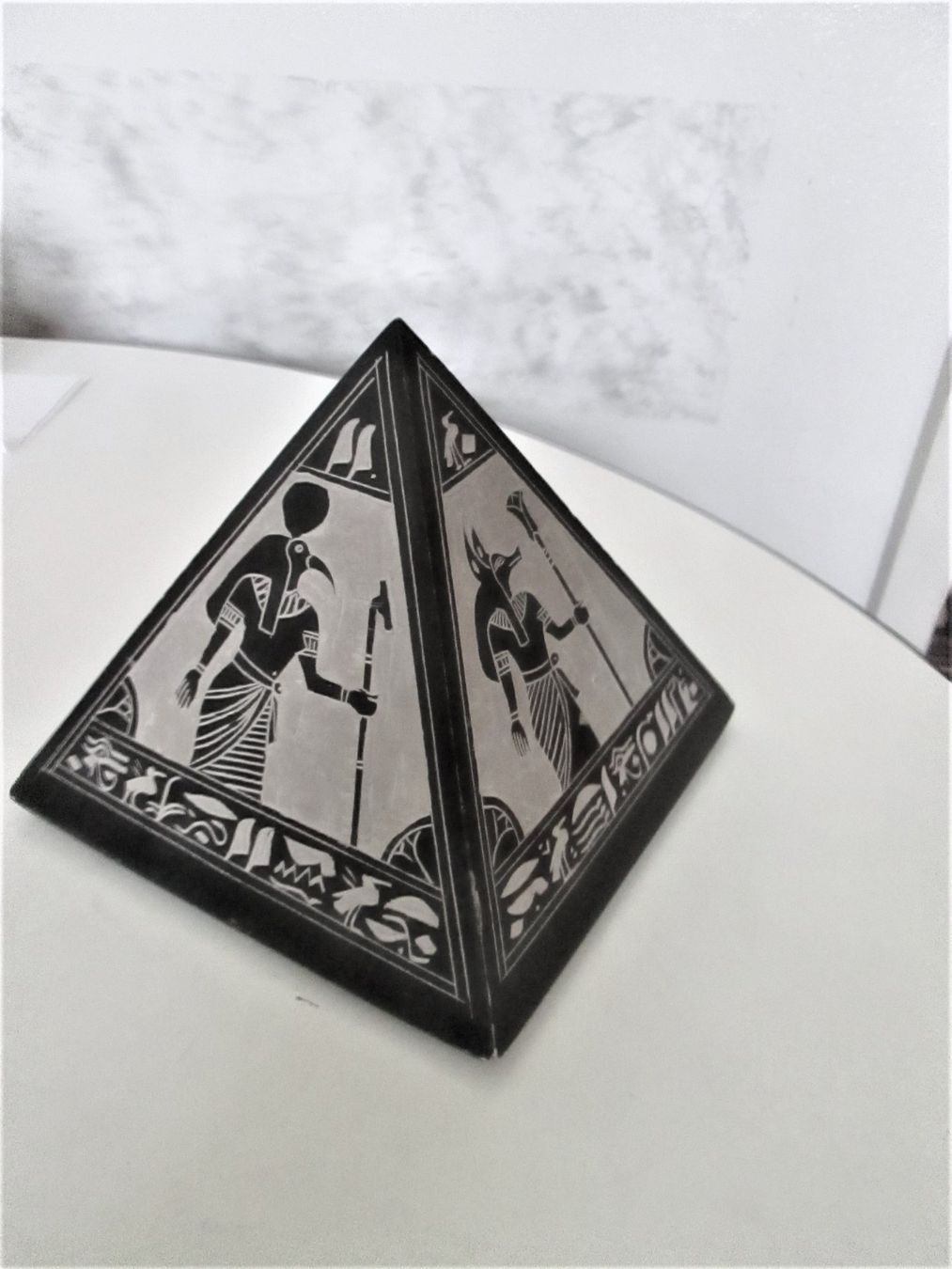Tutte le decorazioni: Pyramide ab fr. 1.- – Usato da Sementina venduto da babucia 1