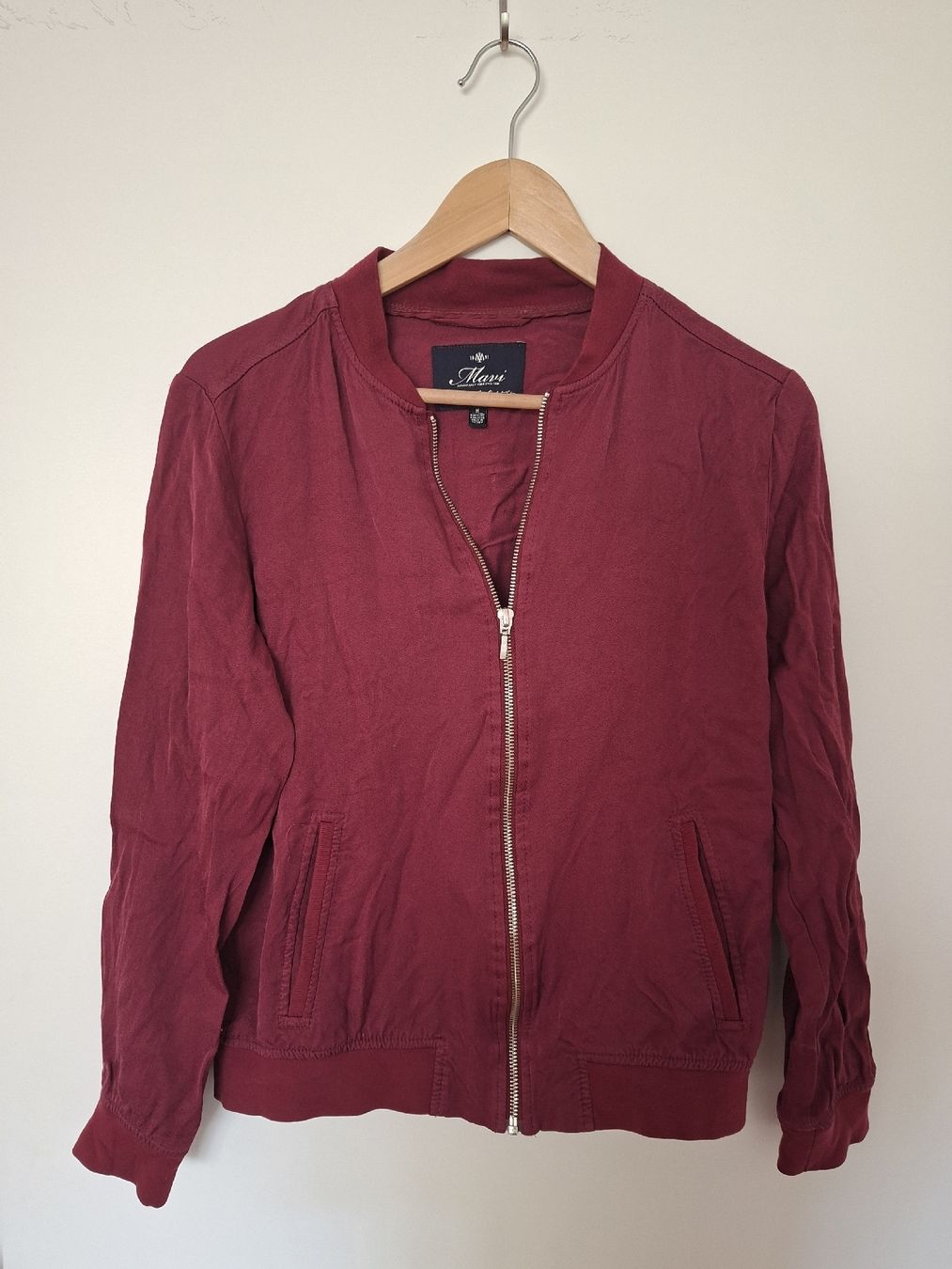 Jacken: Weinrote Sommerjacke – Gebraucht aus Zürich von Nadsh